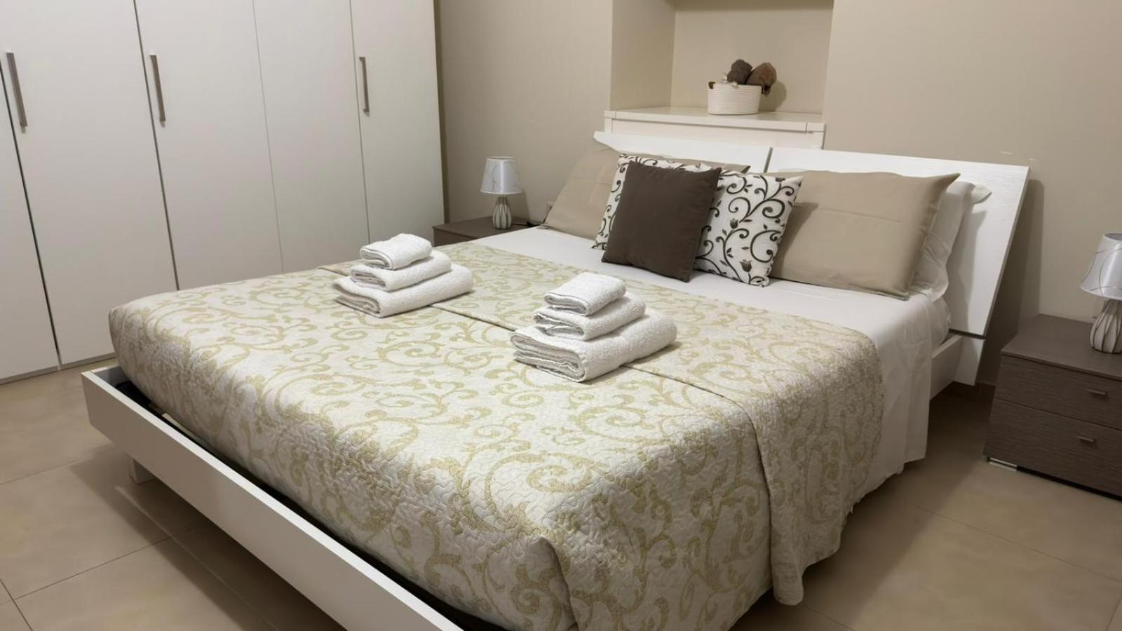 Appartamento Fontanella Deluxe برينديسي المظهر الخارجي الصورة